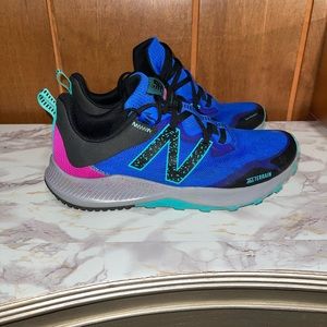New Balance All Terrain Women Size 10